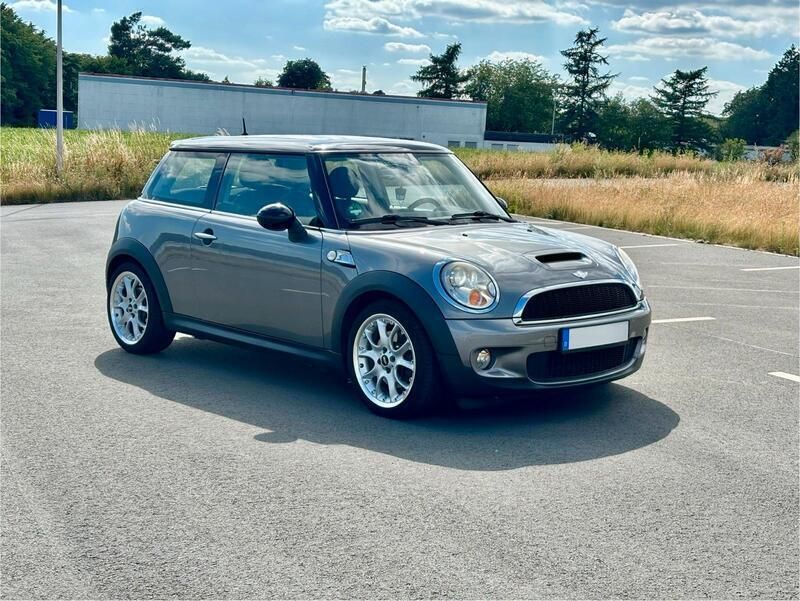 Grau Gebraucht 2010 Mini Cooper S Kleinwagen | 9.500 € (Fairer Preis) - Bild 1/4