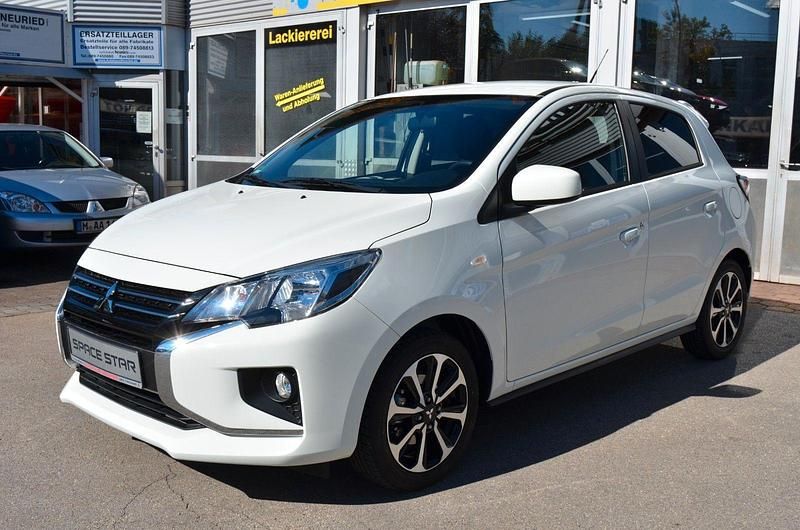 Weiß Gebraucht 2024 Mitsubishi Space Star Select+ Kleinwagen | 17.790 € (Fairer Preis) - Bild 1/4
