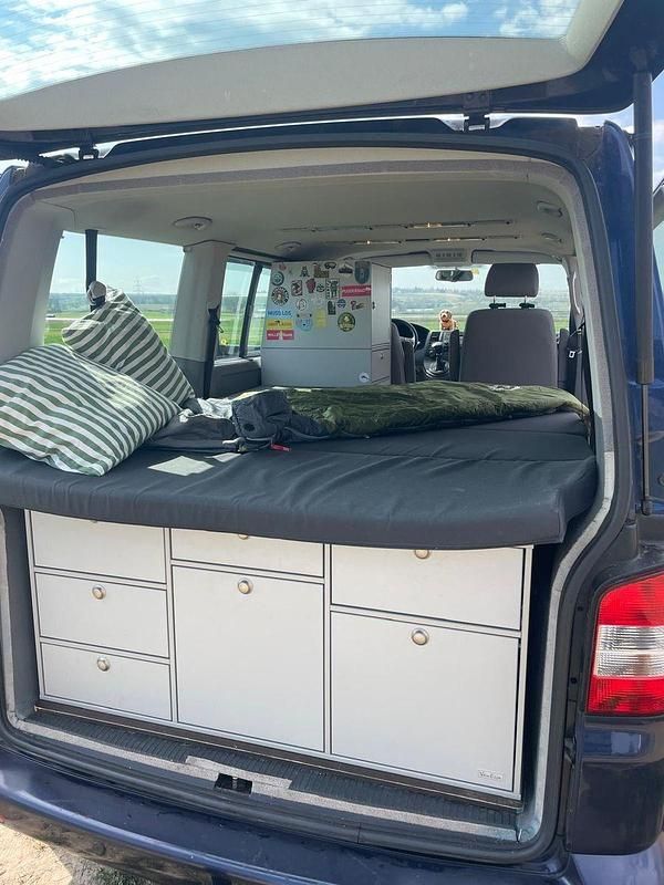 Gebraucht VW T5 131 PS (96 kW) 2008 Blau Van