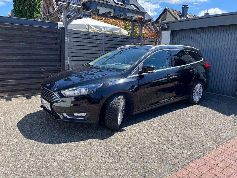 Schwarz Gebraucht 2016 Ford Focus Titanium Kombi | 7.500 € (Superpreis) - Bild 1/4