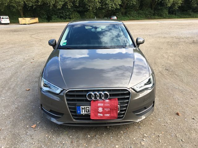 Gebraucht Audi A3 Attraction 204 PS (150 kW) 2013 Grau metallic Limousine
