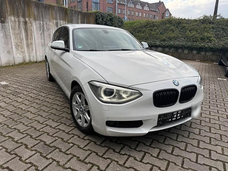 Gebraucht BMW 116 136 PS (100 kW) 2012 Weiß Kleinwagen