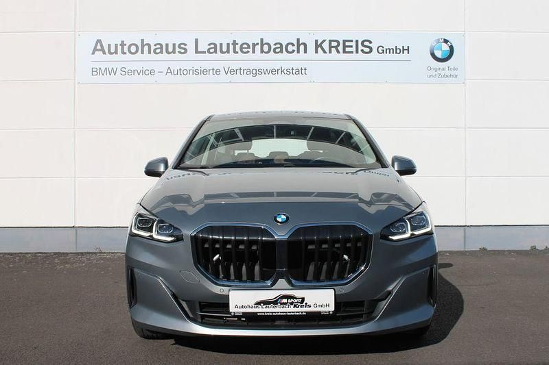 Gebraucht BMW 223 Active Tourer Sport Line 211 PS (155 kW) 2023 Grau Van / Kleinbus