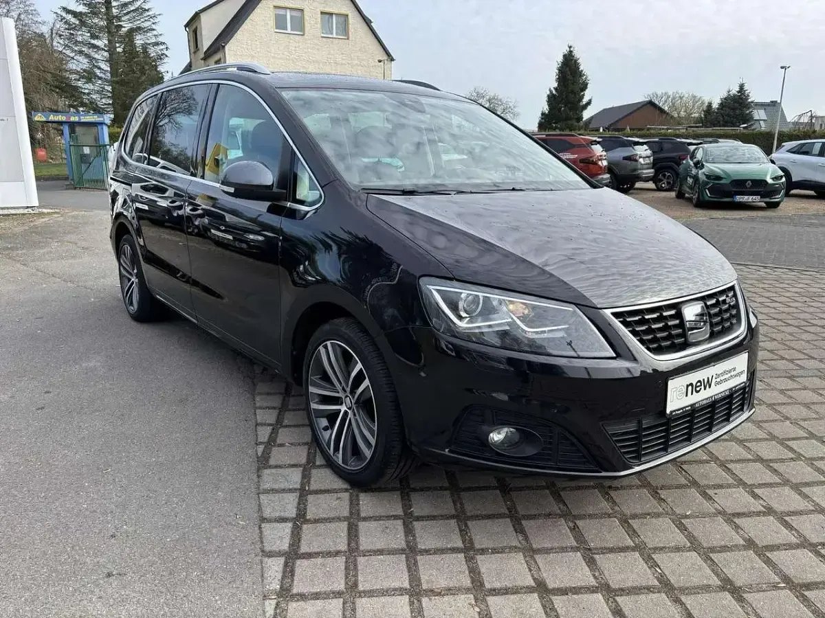 Gebraucht Seat Alhambra FR-Line 150 PS (110 kW) 2019 "deep" schwarz perleffekt, "de Van / Kleinbus