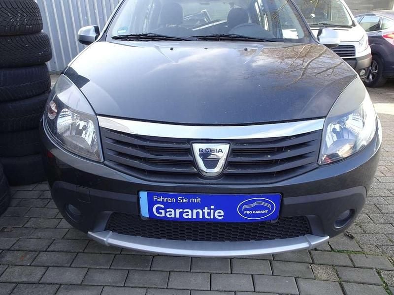 Gebraucht Dacia Sandero Stepway 105 PS (77 kW) 2012 Schwarz "comete" Kleinwagen
