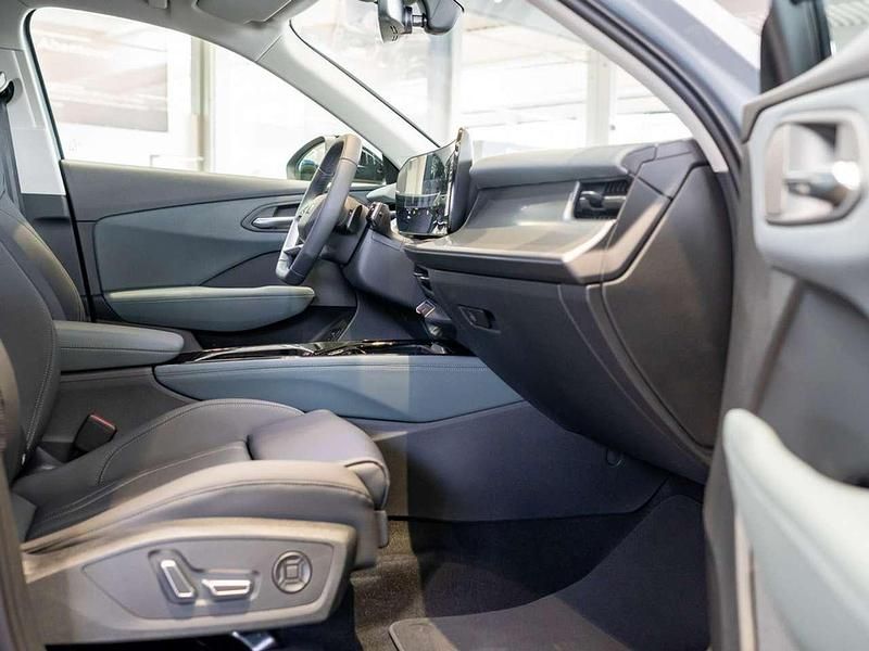 Neu Audi Q3 S-Line 150 PS (110 kW) 2026 Grau / pfeilgrau SUV