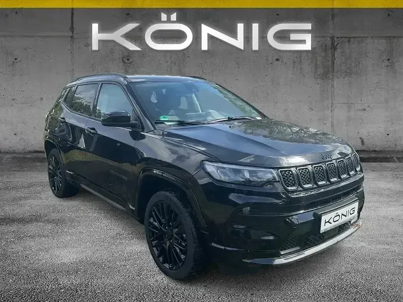 Usado Jeep Compass 239 HP (175 kW) 2022 Preto SUV