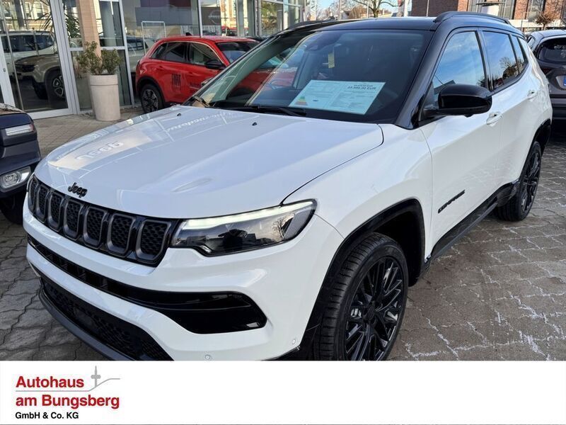 Weiß Gebraucht 2024 Jeep Compass SUV | 34.990 € (Teuer) - Bild 1/3