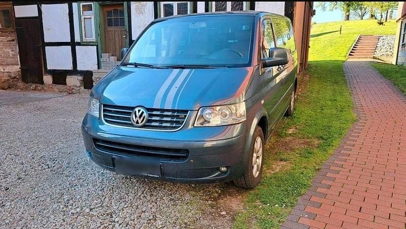 Gebraucht VW Multivan Highline 174 PS (127 kW) 2003 Grau Van