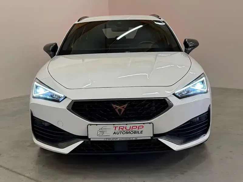 Gebraucht Cupra Leon VZ 245 PS (180 kW) 2024 Weiß Limousine