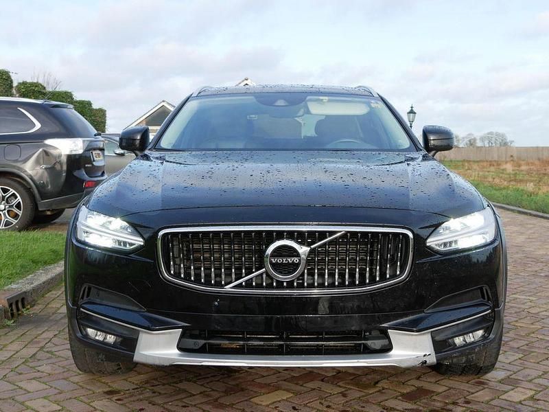 Gebraucht Volvo V90 CC Pro 2018 Schwarz Kombi