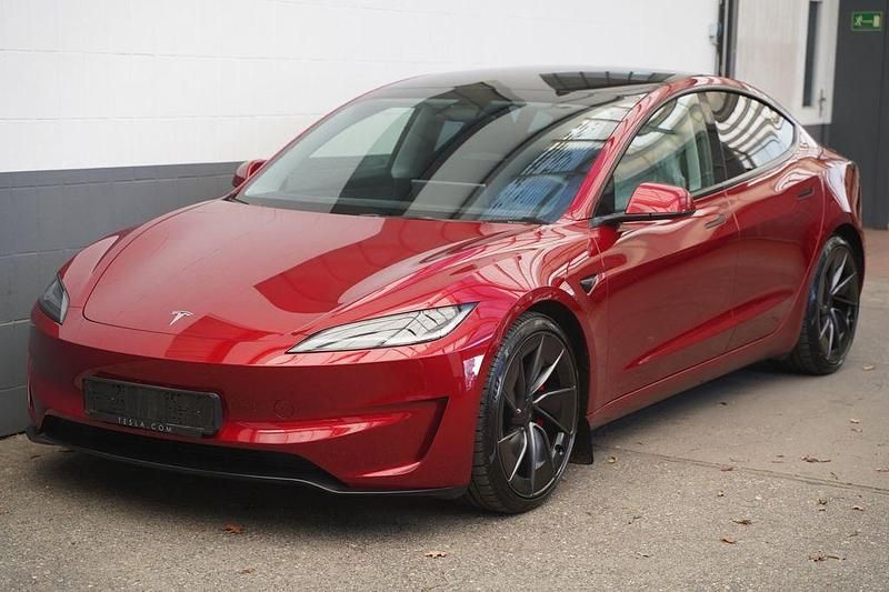 Gebraucht Tesla Model 3 Performance 461 kW (627 PS) 2024 Rot Limousine