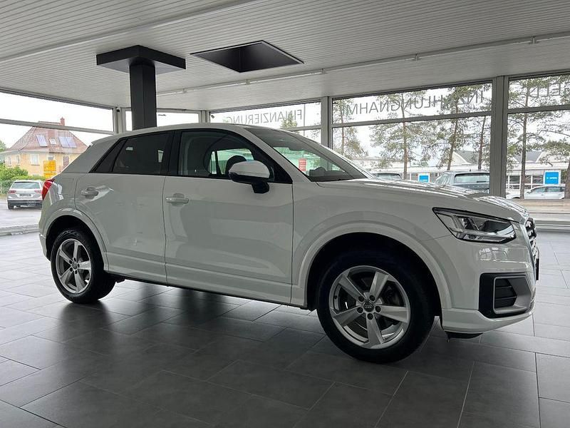 Gebraucht Audi Q2 Sport 150 PS (110 kW) 2017 Weiß SUV