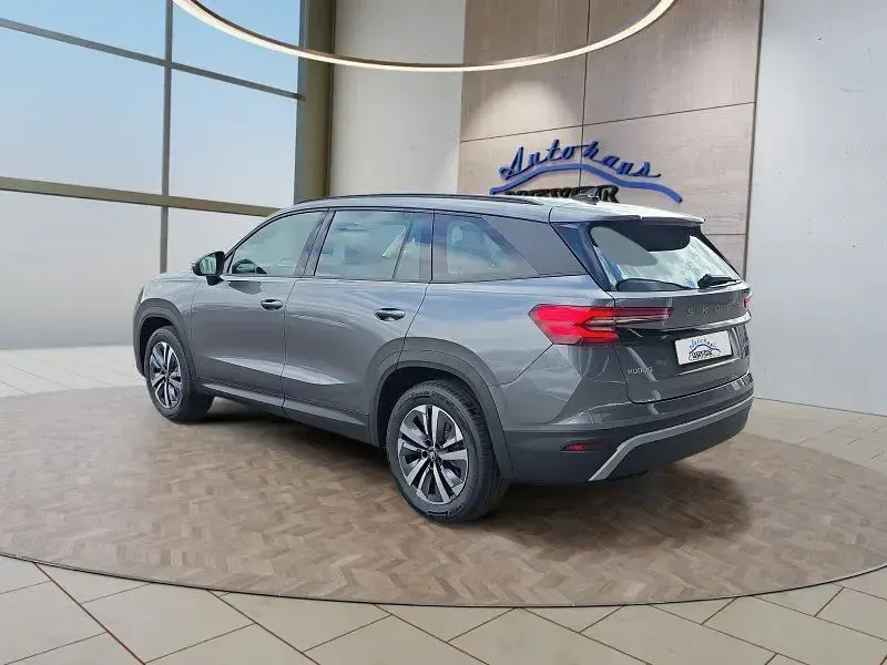 Neu Skoda Kodiaq 150 PS (110 kW) 2026 Graphite grau SUV