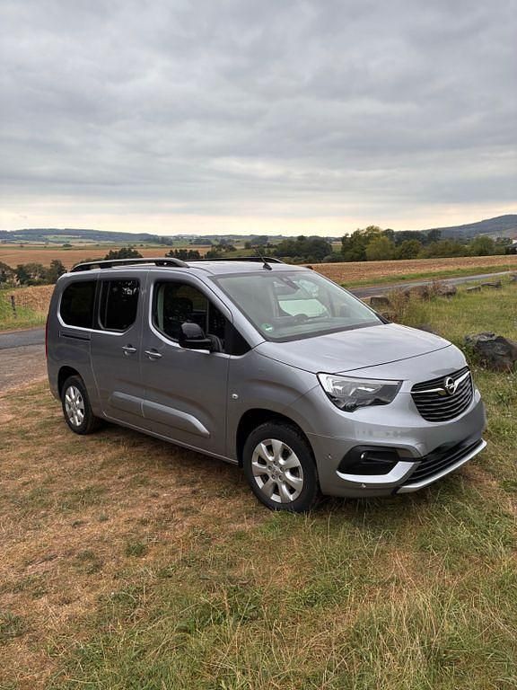 Gebraucht Opel Combo Life Ultimate 131 PS (96 kW) 2023 Grau Van / Kleinbus