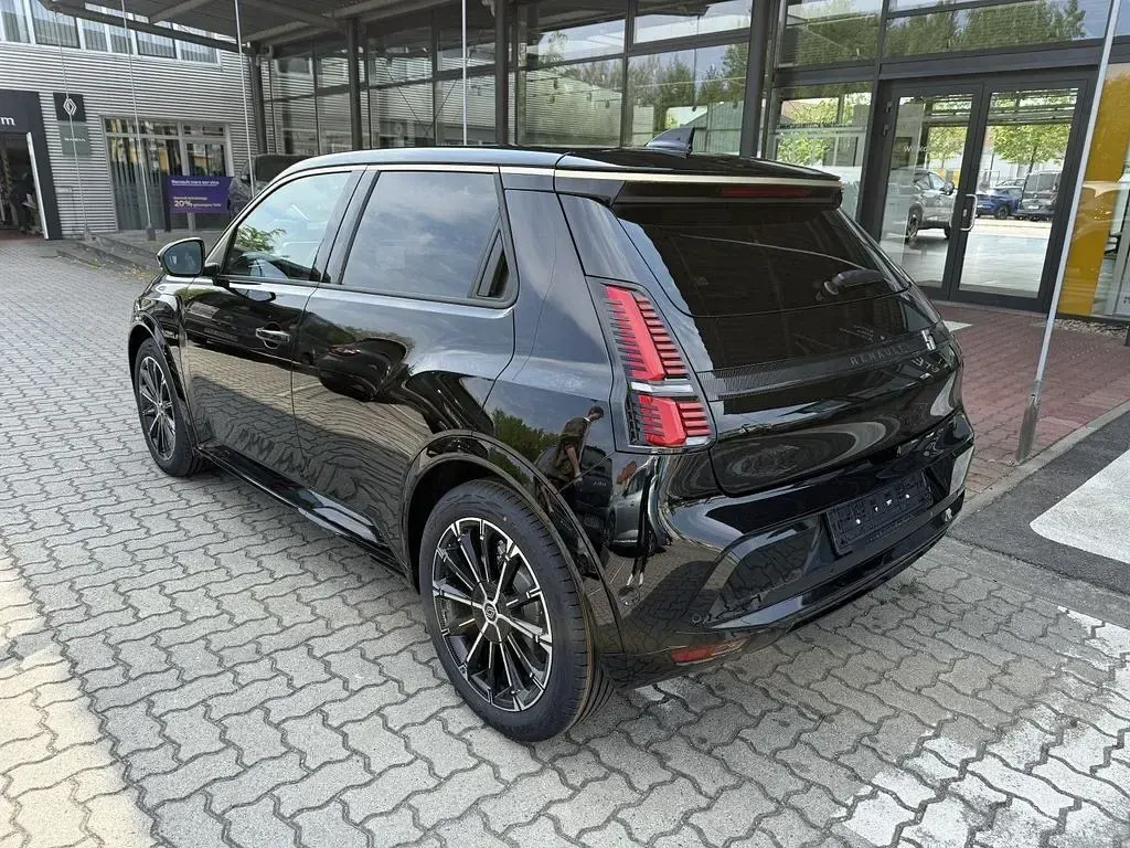 Nowe Renault 5 E-Tech Iconic 110 kW (150 KM) 2026 Czarny Sedan/Limuzyna