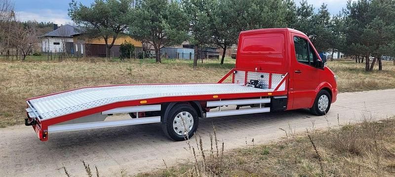 Gebraucht Mercedes Sprinter 163 PS (119 kW) 2014 Rot Van