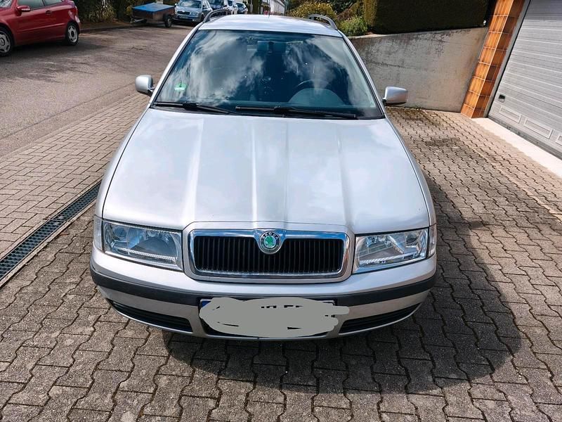 Gebraucht Skoda Octavia 90 PS (66 kW) 2001 Grau Kombi