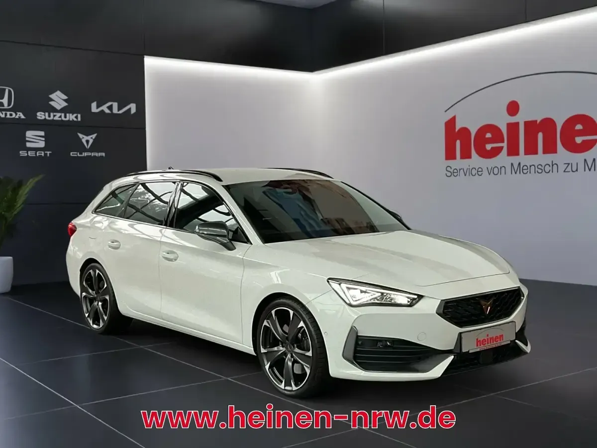Usata Cupra Leon VZ 245 CV (180 kW) 2023 Bianco Berlina
