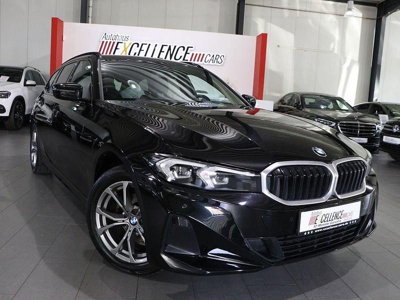 Schwarz Gebraucht 2023 BMW 318 Sport Line Kombi | 26.444 € (Fairer Preis) - Bild 1/4