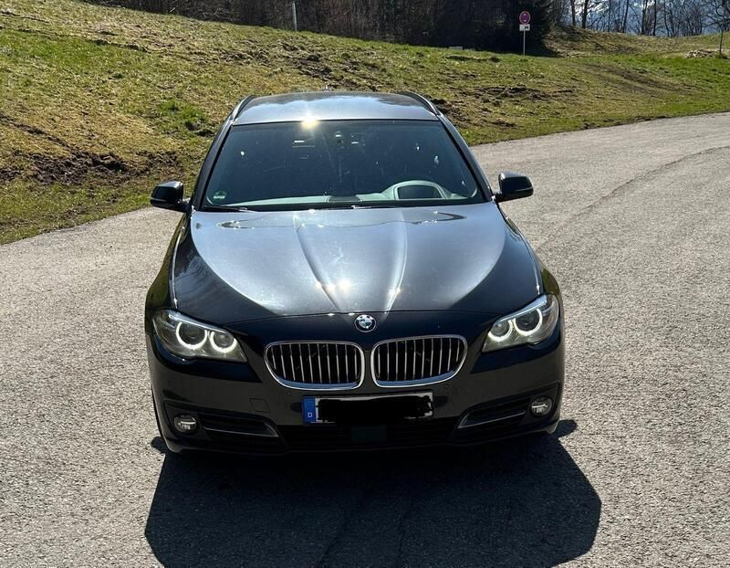 Schwarz Gebraucht 2015 BMW 520 Kombi | 11.200 € (Superpreis) - Bild 1/4