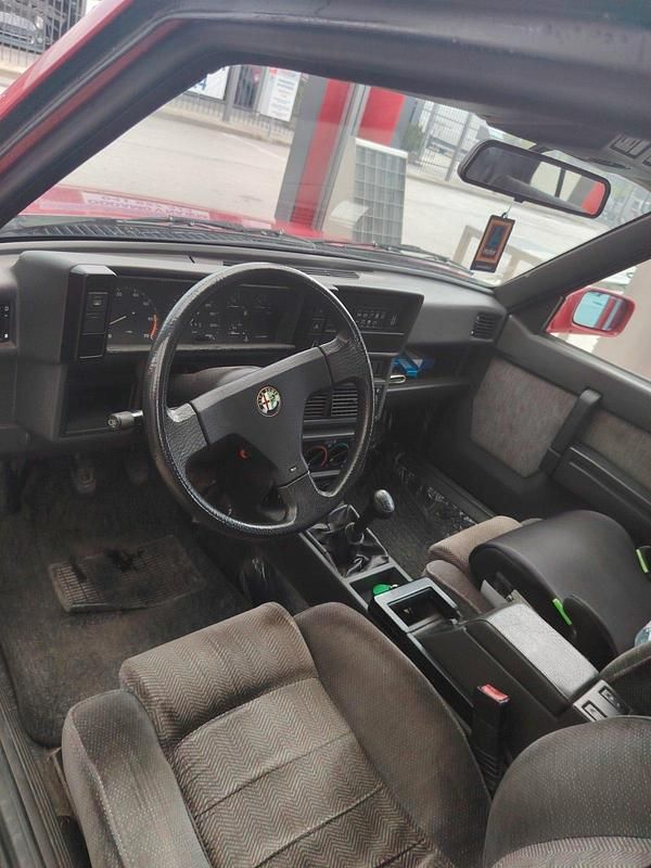 Usata Alfa Romeo 75 1992 Rosso Berlina