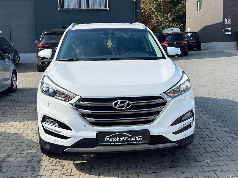 Gebraucht Hyundai Tucson Premium 177 PS (130 kW) 2016 Polar white SUV