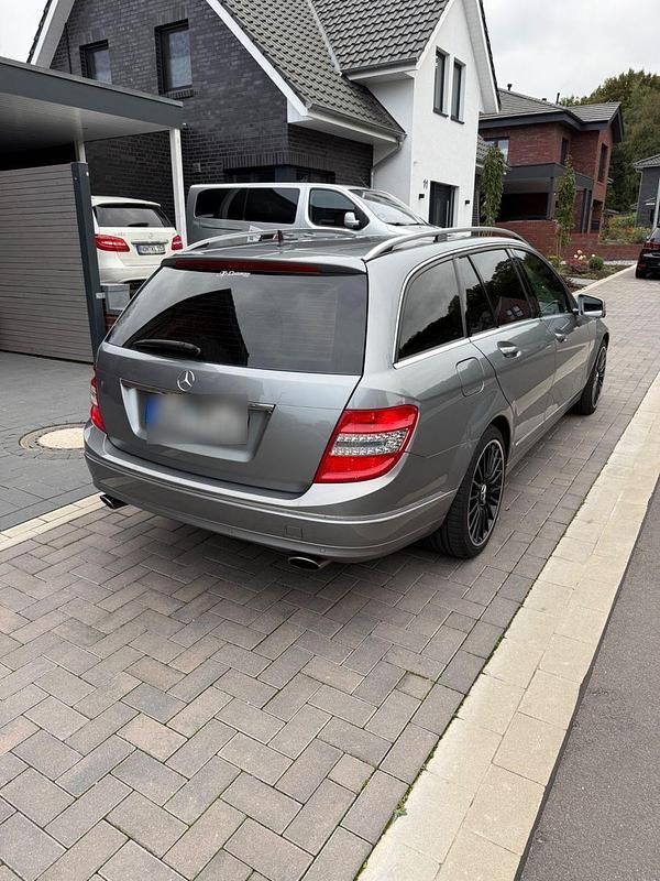 Gebraucht Mercedes C350 231 PS (169 kW) 2010 Silber Kombi