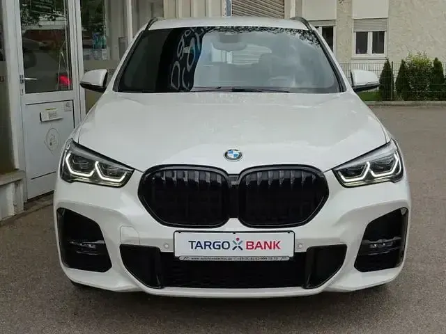 Gebraucht BMW X1 M Sport 192 PS (141 kW) 2020 Weiß SUV