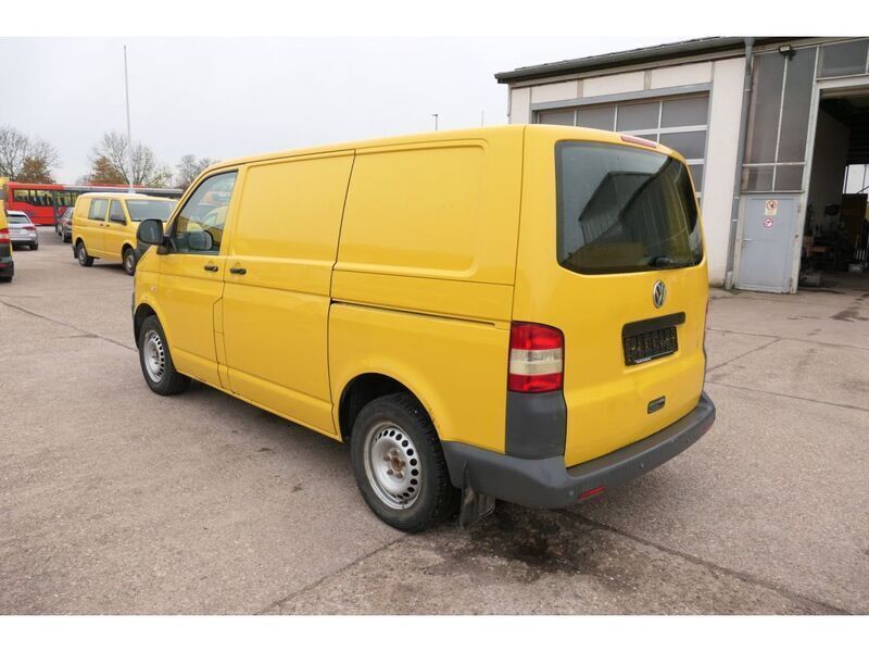 Gebraucht VW T5 84 PS (61 kW) 2011 Ginstergelb r1032 Van