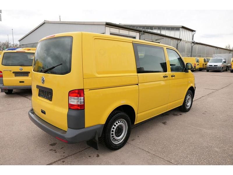 Używany VW Transporter 84 KM (61 kW) 2012 Żółty Van