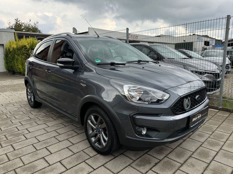 Grau Gebraucht 2019 Ford Ka S Kleinwagen | 11.750 € - Bild 1/4