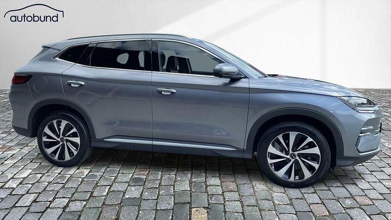 Neu BYD Seal U Boost 218 PS (160 kW) 2025 Grau SUV