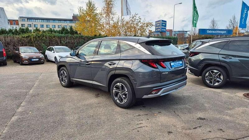 Neu Hyundai Tucson Trend 160 PS (117 kW) 2025 Grau SUV