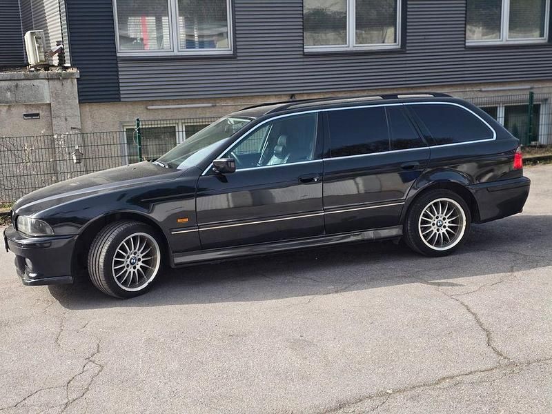 Gebraucht BMW 520 Exclusive 170 PS (125 kW) 2003 Schwarz Kombi