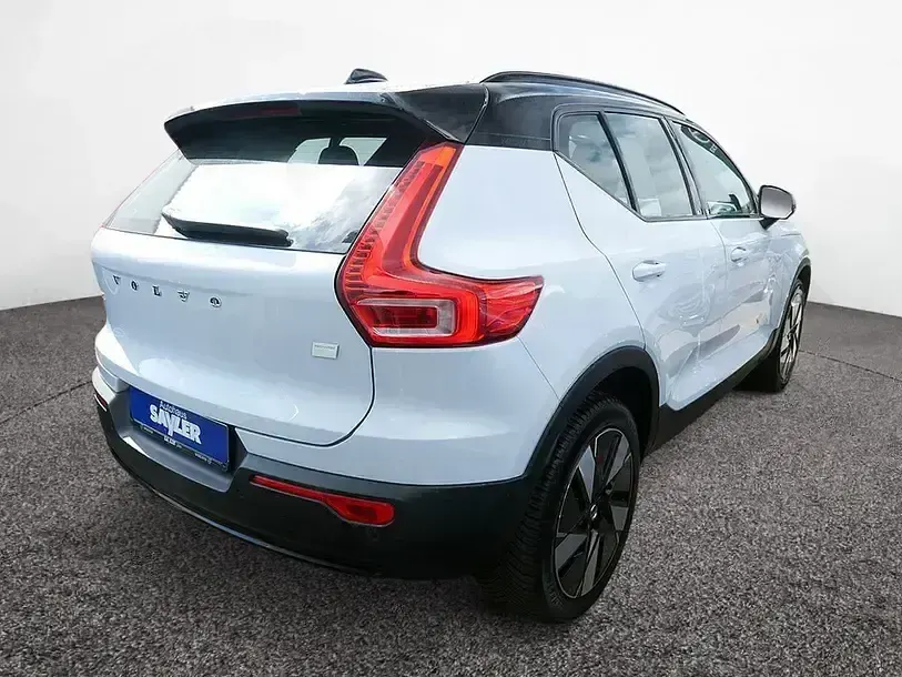 Gebraucht Volvo XC40 Ultimate 185 kW (252 PS) 2024 Blau SUV