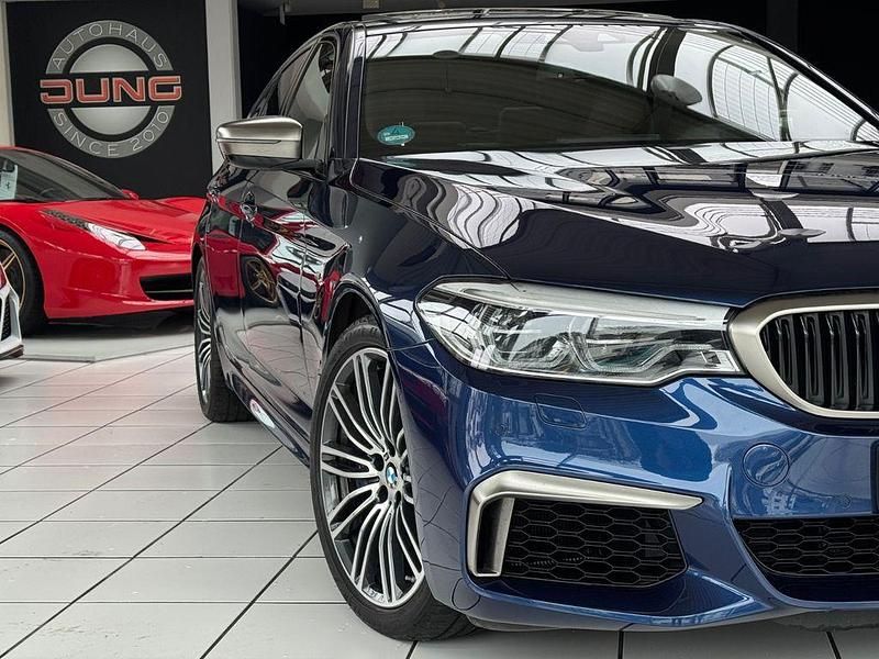 Gebraucht BMW M550 Performance 400 PS (294 kW) 2019 Blau Limousine