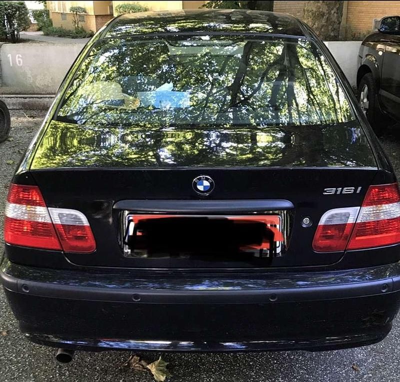 Gebraucht BMW 316 116 PS (85 kW) 2004 Schwarz Limousine