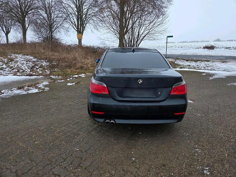 Gebraucht BMW 525 191 PS (140 kW) 2003 Blau Limousine