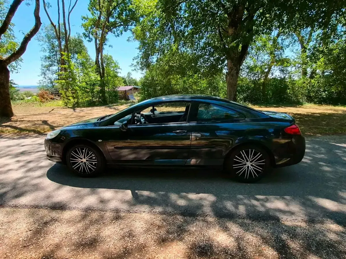 Gebraucht Peugeot 407 Coupe 204 PS (150 kW) 2006 Schwarz Coupé