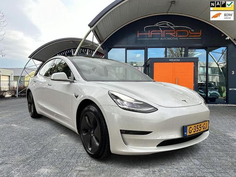Weiß Gebraucht 2019 Tesla Model 3 Long Range AWD Limousine | 17.880 € (Fairer Preis) - Bild 1/4
