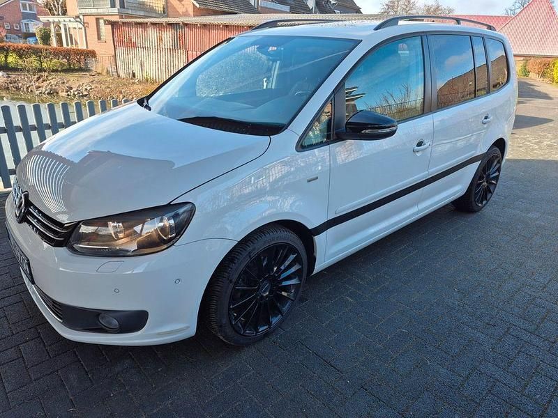 Gebraucht VW Touran Match 105 PS (77 kW) 2012 Weiß Van / Kleinbus
