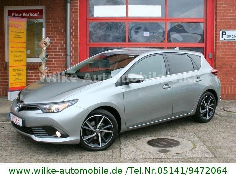Grau Gebraucht 2018 Toyota Auris Team Limousine | 12.990 € (Fairer Preis) - Bild 1/4