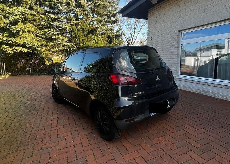 Gebraucht Mitsubishi Colt 95 PS (69 kW) 2008 Schwarz Limousine