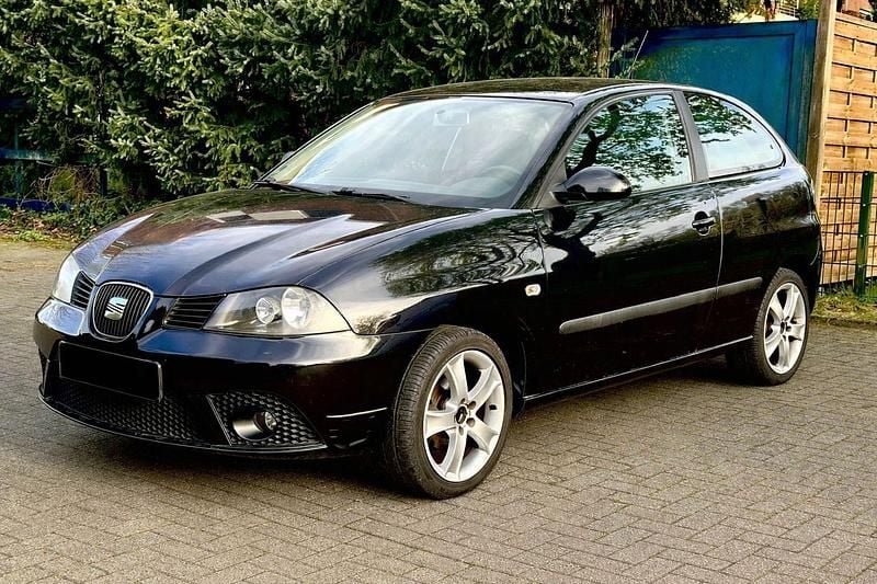 Second-hand Seat Ibiza 86 CP (63 kW) 2009 Negru Hatchback