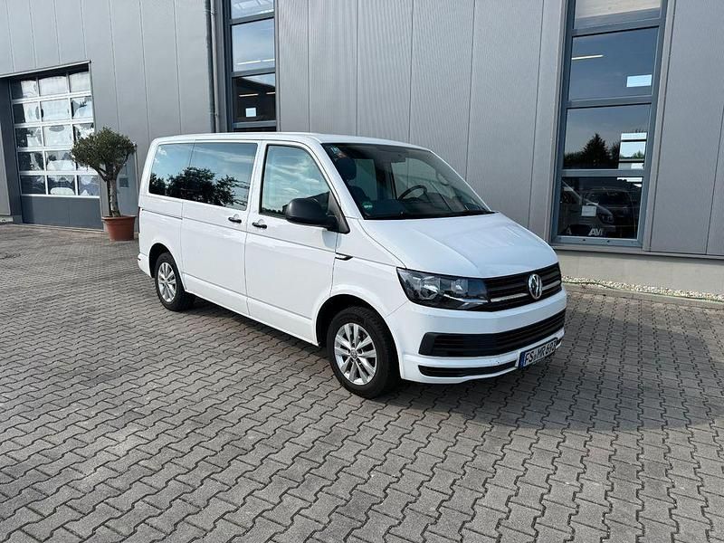 Weiß Gebraucht 2018 VW T6 Trendline Van | 28.499 € (Teuer) - Bild 1/4