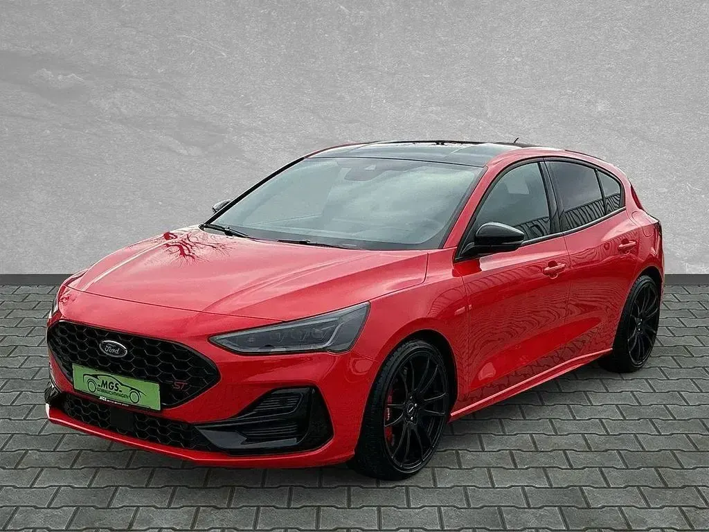 Usado Ford Focus ST 280 CV (205 kW) 2024 Rojo Berlina