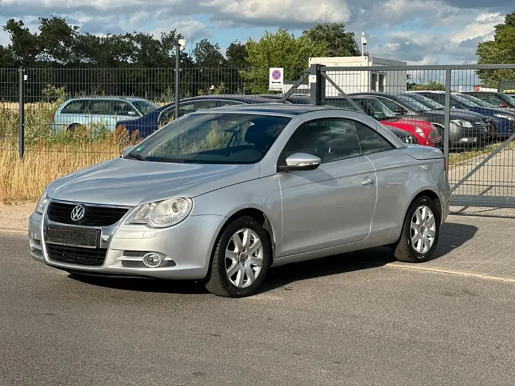 Gebraucht VW Eos 122 PS (89 kW) 2009 Silber Cabrio