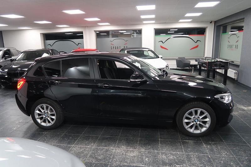 Gebraucht BMW 120 Advantage 190 PS (139 kW) 2017 Schwarz Kleinwagen