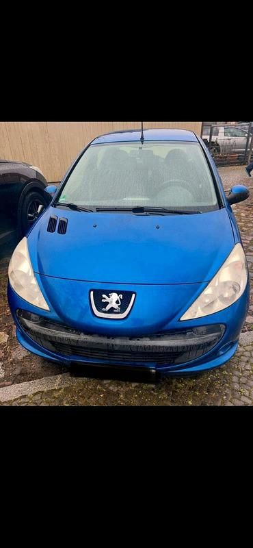 Gebraucht Peugeot 206 68 PS (50 kW) 2011 Blau Limousine